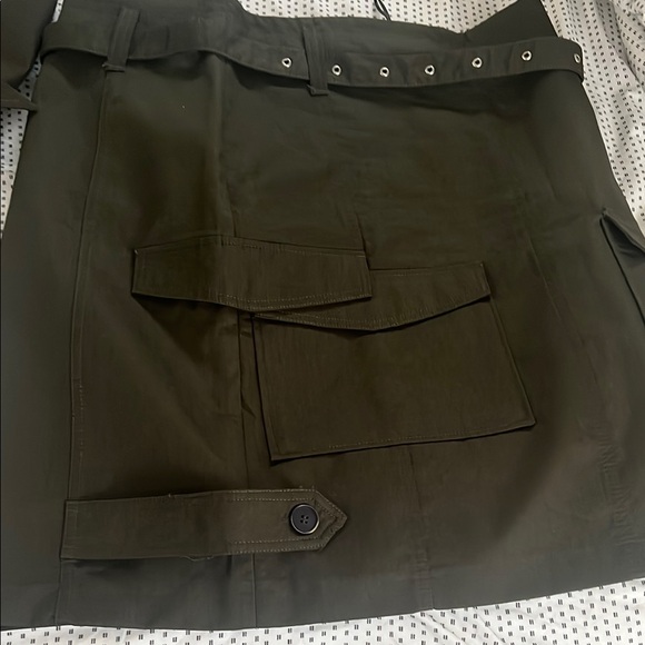 Zara Olive Green Belted Top with cargo skirt - Picture 3 of 7